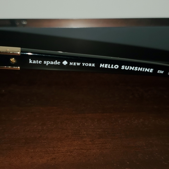 Kate Spade ♠️ New York Sunglasses - Picture 5 of 10